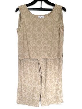 2PC K Studio Outfit Set Women’s Size 12 Beige Top High Rise Capris Lightweight